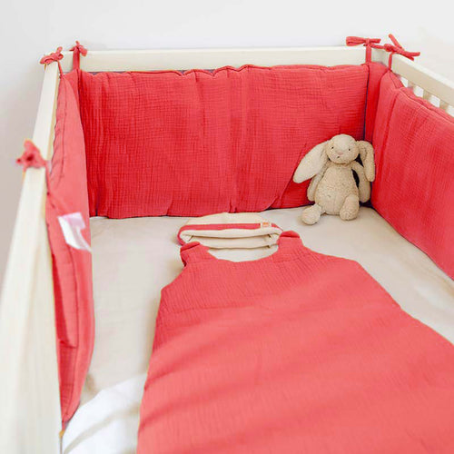Organic Cotton Crib Bumper – Strawberry