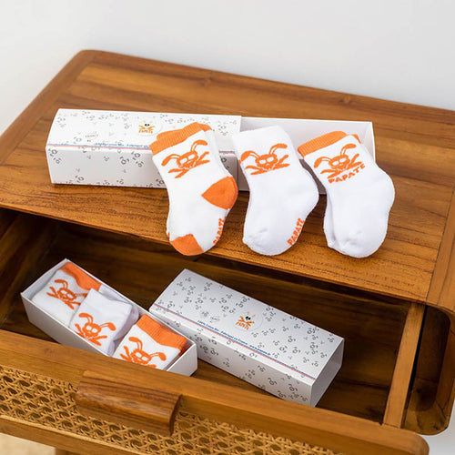 Organic Cotton Newborn Socks – Set of 3