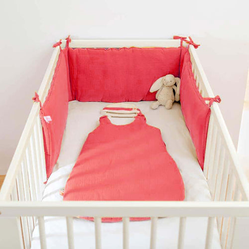 Organic Cotton Crib Bumper – Strawberry